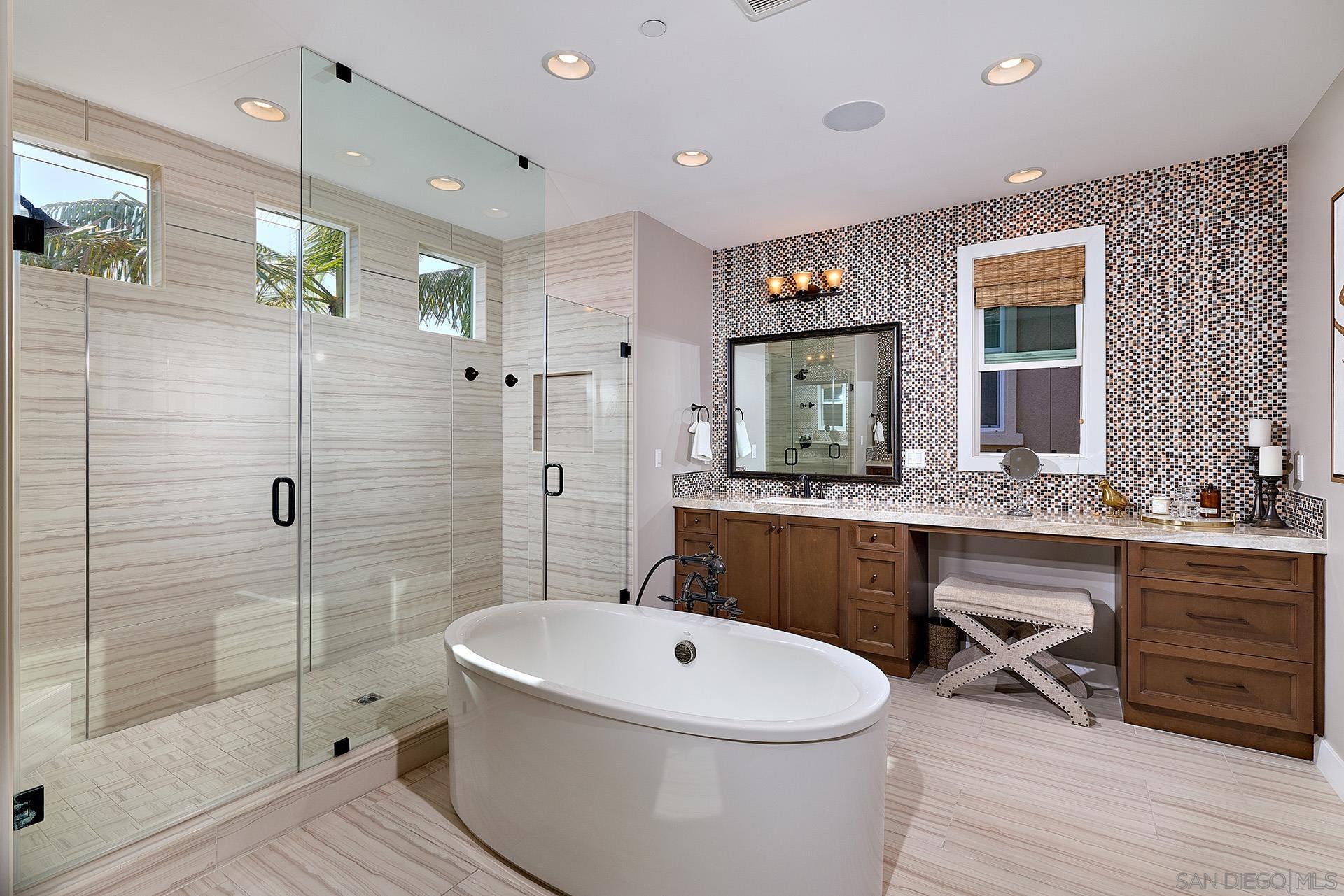 Detail Gallery Image 29 of 63 For 4843  Nelson Ct, Carlsbad,  CA 92010 - 4 Beds | 4/1 Baths