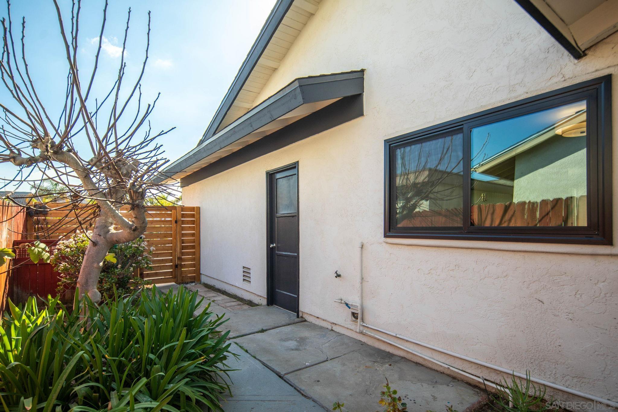 Detail Gallery Image 46 of 69 For 3128  Governor Drive, San Diego,  CA 92122 - 4 Beds | 2 Baths