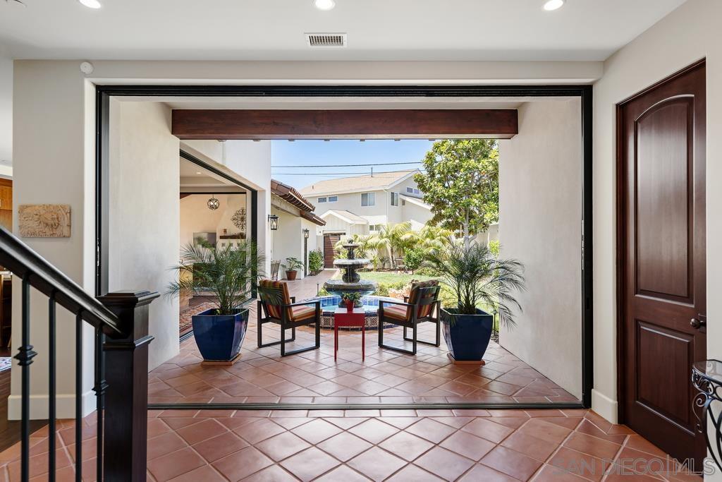 Detail Gallery Image 11 of 75 For Pine St, Coronado,  CA 92118 - 4 Beds | 3/1 Baths