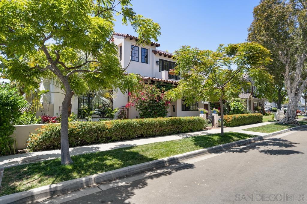 Detail Gallery Image 3 of 75 For Pine St, Coronado,  CA 92118 - 4 Beds | 3/1 Baths