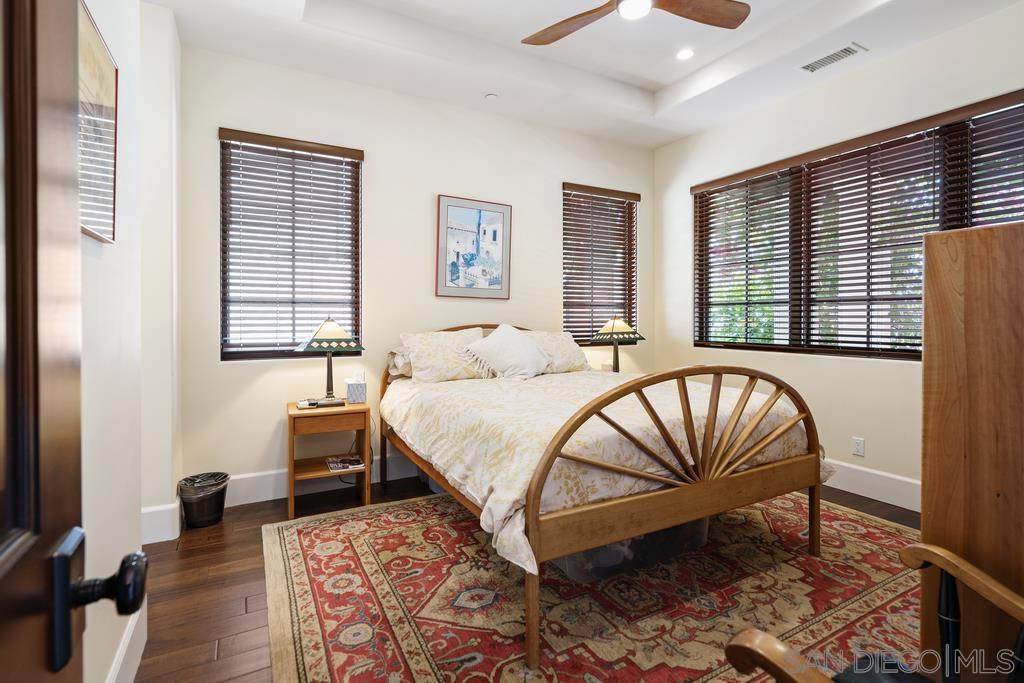 Detail Gallery Image 29 of 75 For Pine St, Coronado,  CA 92118 - 4 Beds | 3/1 Baths