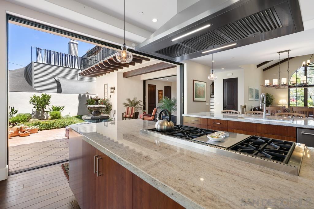 Detail Gallery Image 31 of 75 For Pine St, Coronado,  CA 92118 - 4 Beds | 3/1 Baths