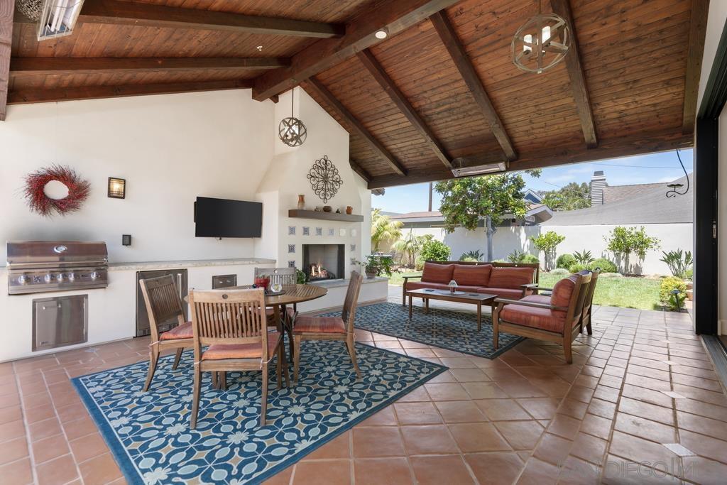 Detail Gallery Image 36 of 75 For Pine St, Coronado,  CA 92118 - 4 Beds | 3/1 Baths