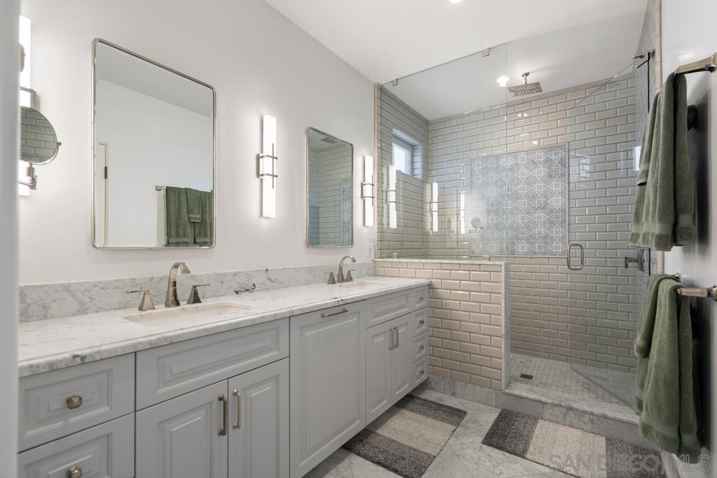 Detail Gallery Image 44 of 75 For Pine St, Coronado,  CA 92118 - 4 Beds | 3/1 Baths