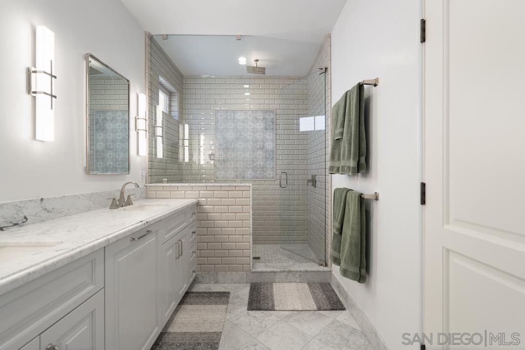 Detail Gallery Image 45 of 75 For Pine St, Coronado,  CA 92118 - 4 Beds | 3/1 Baths