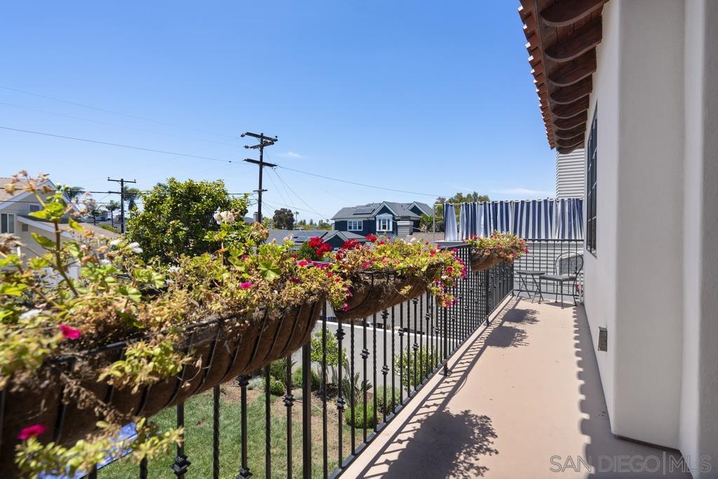 Detail Gallery Image 60 of 75 For Pine St, Coronado,  CA 92118 - 4 Beds | 3/1 Baths