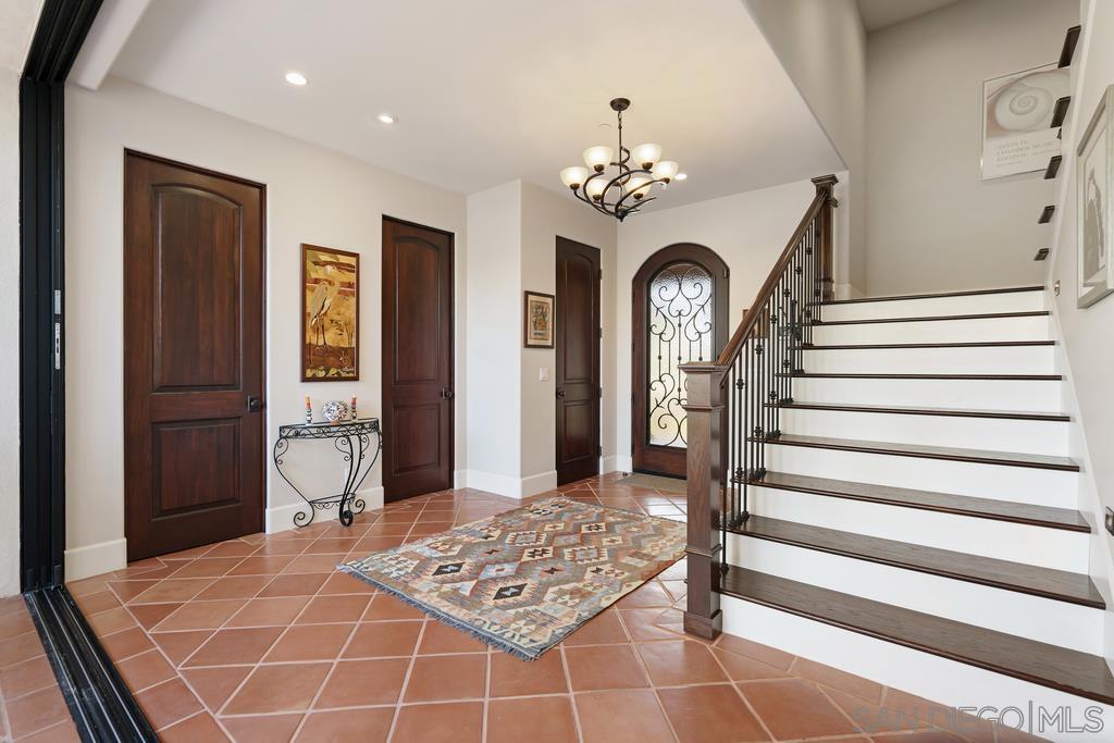 Detail Gallery Image 9 of 75 For Pine St, Coronado,  CA 92118 - 4 Beds | 3/1 Baths