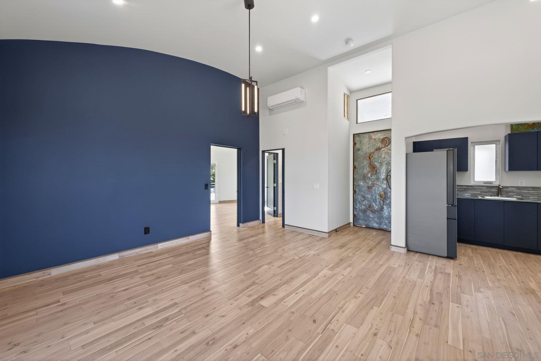 Detail Gallery Image 6 of 19 For 6706  Avenida Mañana St, La Jolla,  CA 92037 - 1 Beds | 1 Baths