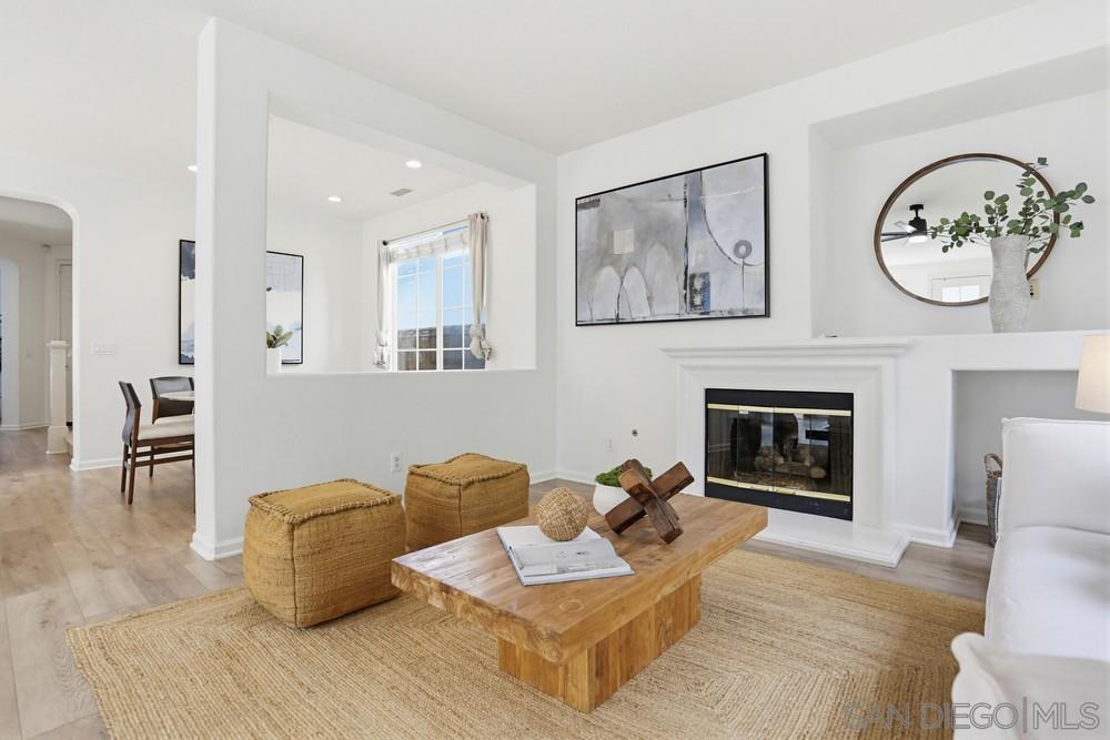 Detail Gallery Image 13 of 43 For 605  Seaward, Carlsbad,  CA 92011 - 4 Beds | 2/1 Baths