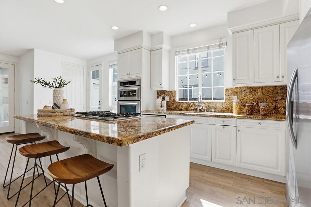 Detail Gallery Image 16 of 43 For 605  Seaward, Carlsbad,  CA 92011 - 4 Beds | 2/1 Baths