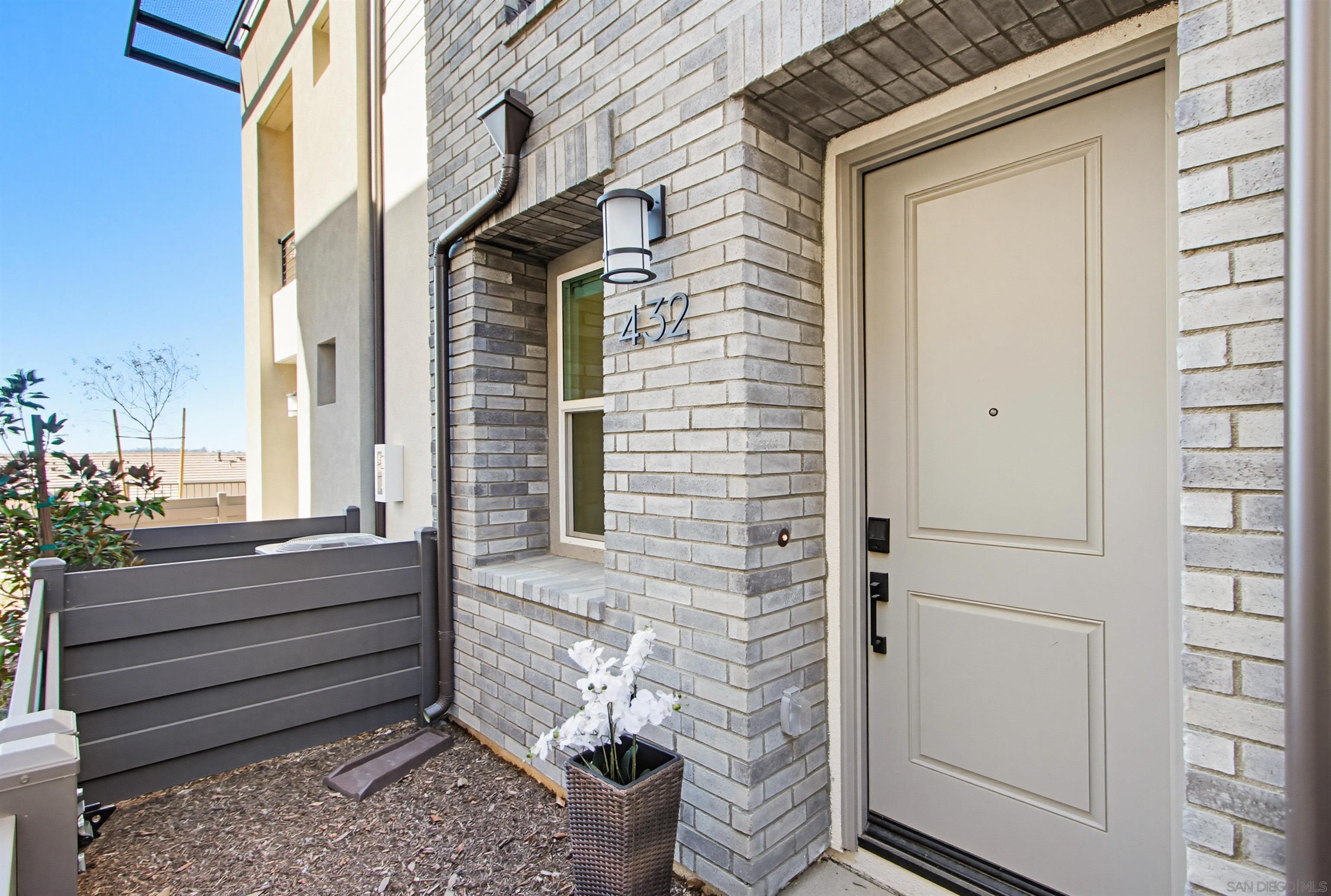 Detail Gallery Image 11 of 50 For 432  Caliper Way, San Marcos,  CA 92078 - 3 Beds | 2/1 Baths