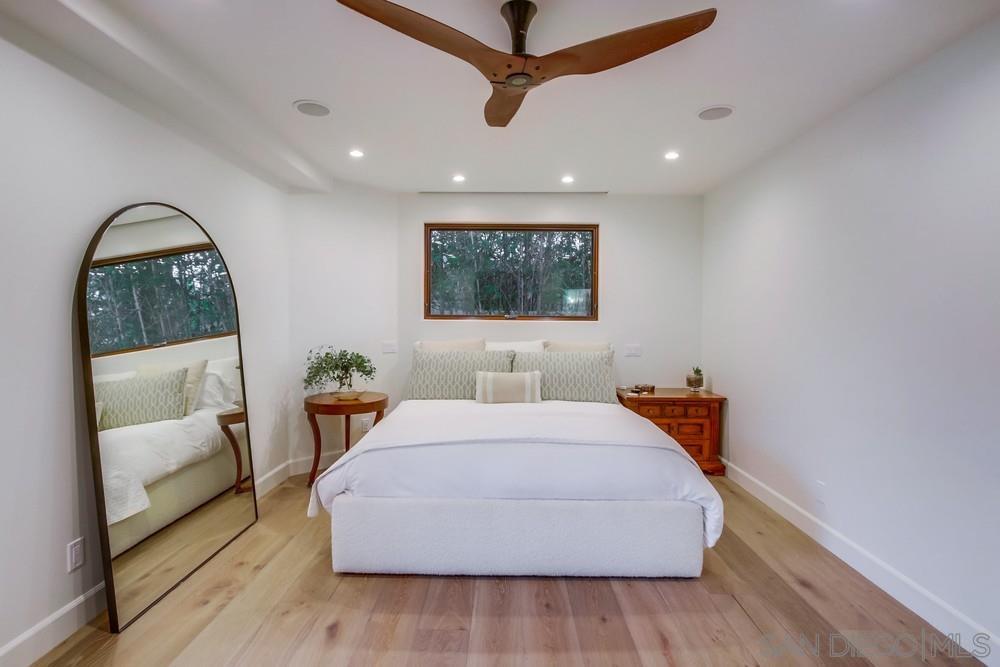 Detail Gallery Image 13 of 50 For 10  Ocean Court, Coronado,  CA 92118 - 6 Beds | 5/1 Baths