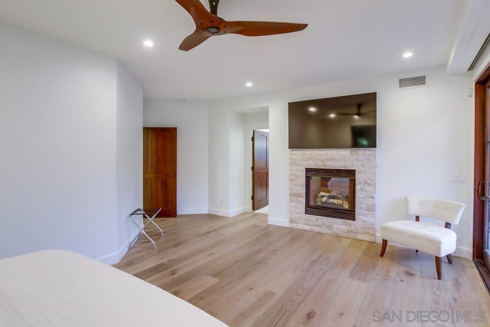 Detail Gallery Image 14 of 50 For 10  Ocean Court, Coronado,  CA 92118 - 6 Beds | 5/1 Baths