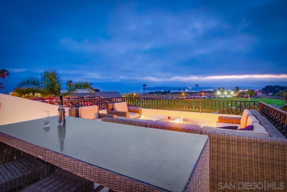 Detail Gallery Image 5 of 50 For 10  Ocean Court, Coronado,  CA 92118 - 6 Beds | 5/1 Baths