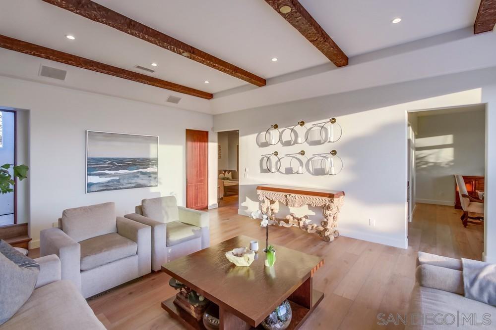 Detail Gallery Image 7 of 50 For 10  Ocean Court, Coronado,  CA 92118 - 6 Beds | 5/1 Baths