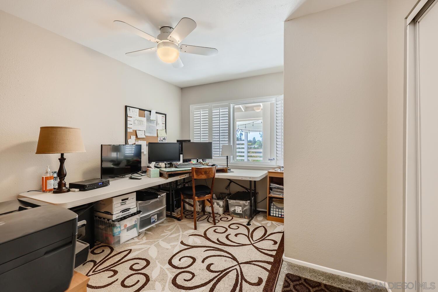 Detail Gallery Image 13 of 31 For 10808  Valiente Court, San Diego,  CA 92124 - 5 Beds | 3 Baths