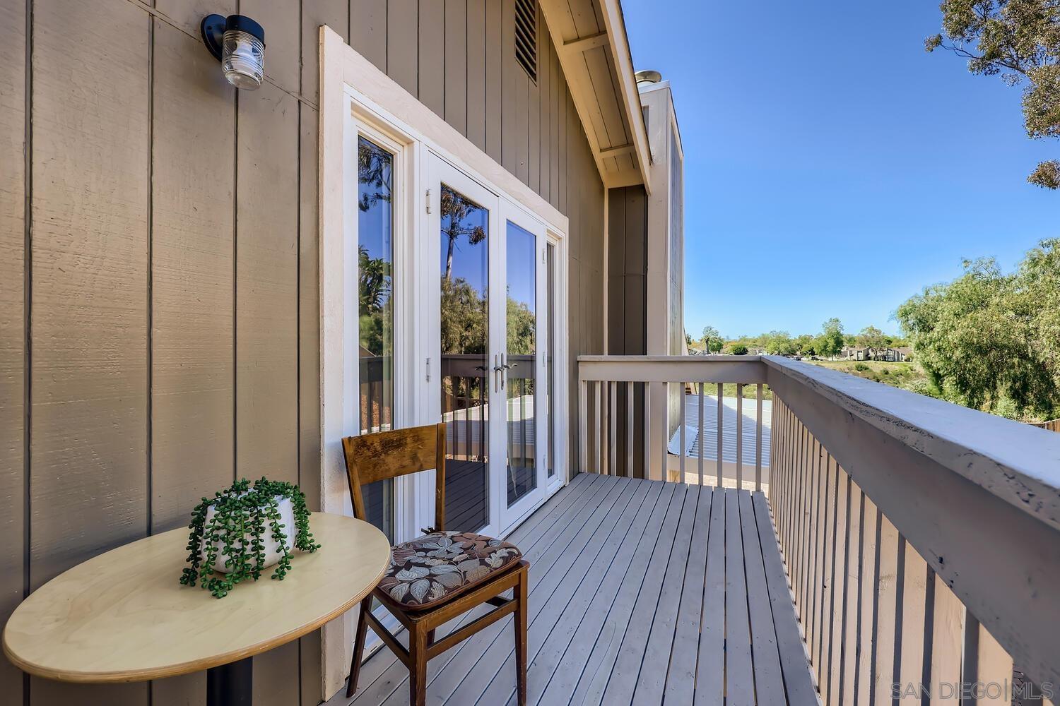 Detail Gallery Image 26 of 31 For 10808  Valiente Court, San Diego,  CA 92124 - 5 Beds | 3 Baths