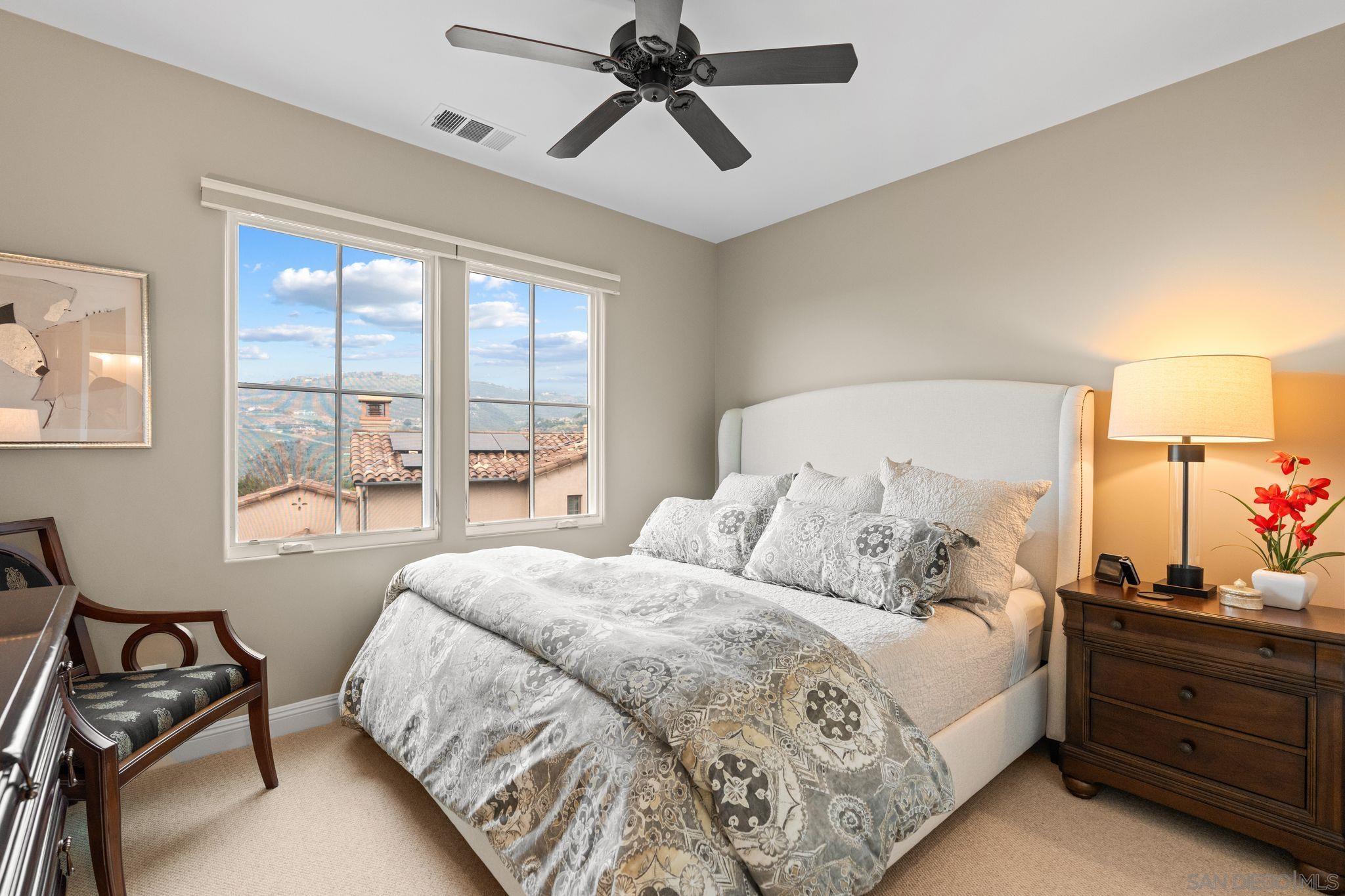 Detail Gallery Image 12 of 18 For 17051  San Antonio Rose Ct, San Diego,  CA 92127 - 4 Beds | 4/1 Baths