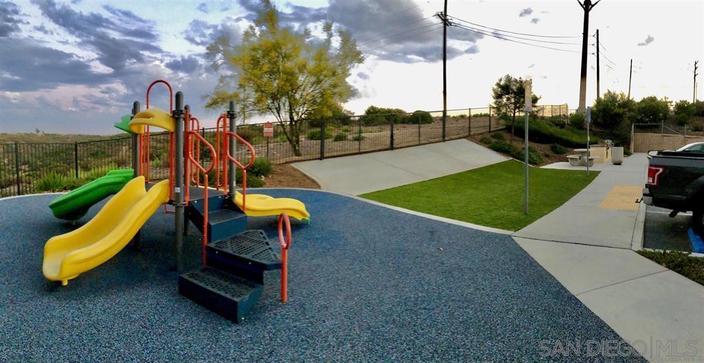 Detail Gallery Image 12 of 13 For Saltaire Pl, San Diego,  CA 92154 - 3 Beds | 2/1 Baths