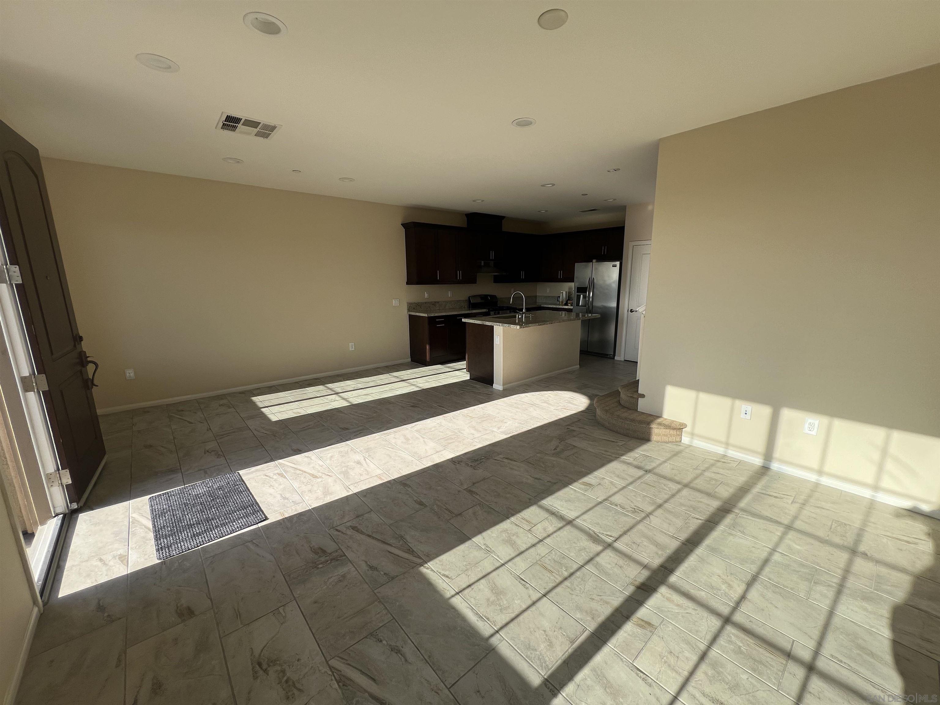 Detail Gallery Image 4 of 13 For Saltaire Pl, San Diego,  CA 92154 - 3 Beds | 2/1 Baths