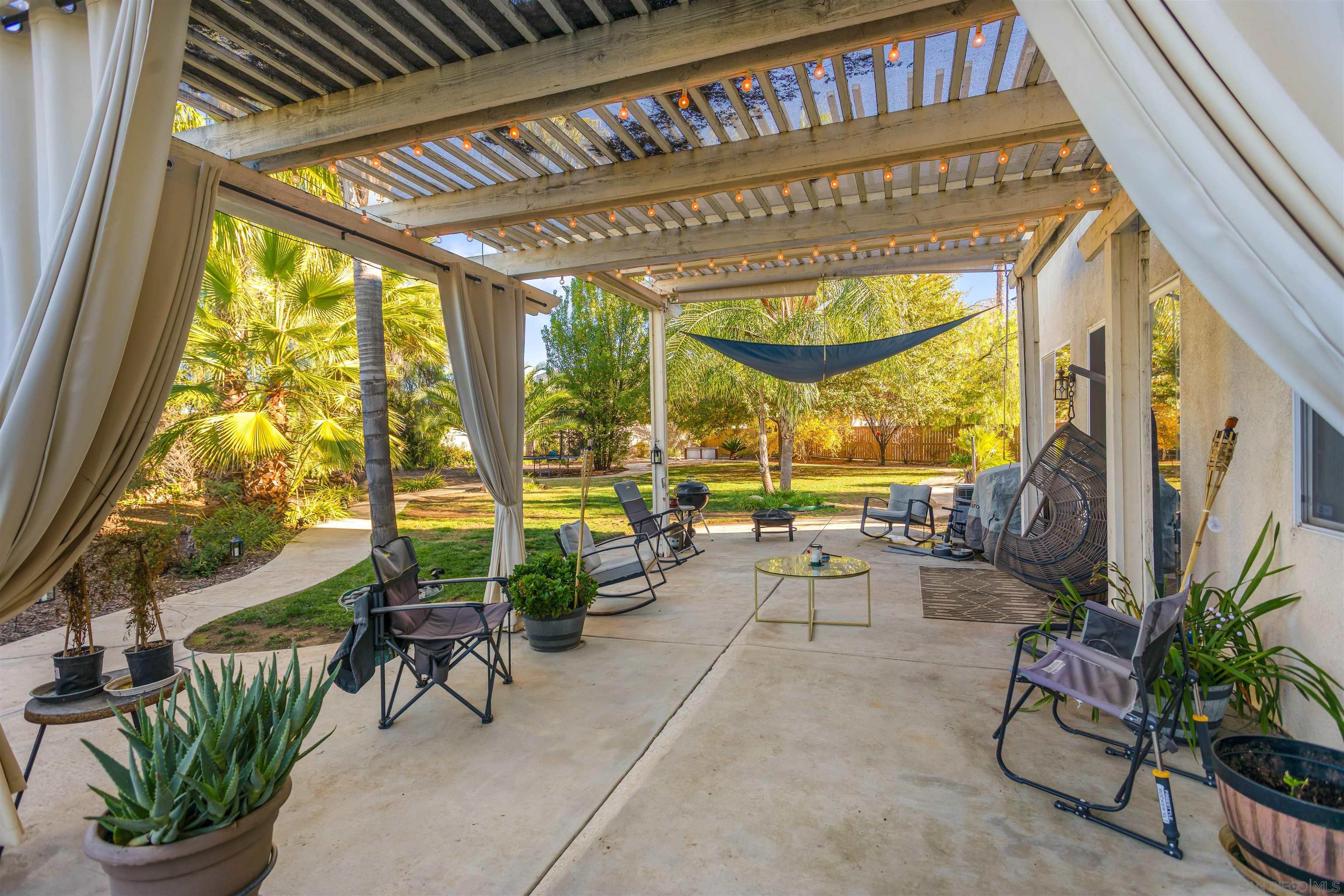 Detail Gallery Image 12 of 64 For 32724  Salvia Cir, Winchester,  CA 92596 - 5 Beds | 4/1 Baths