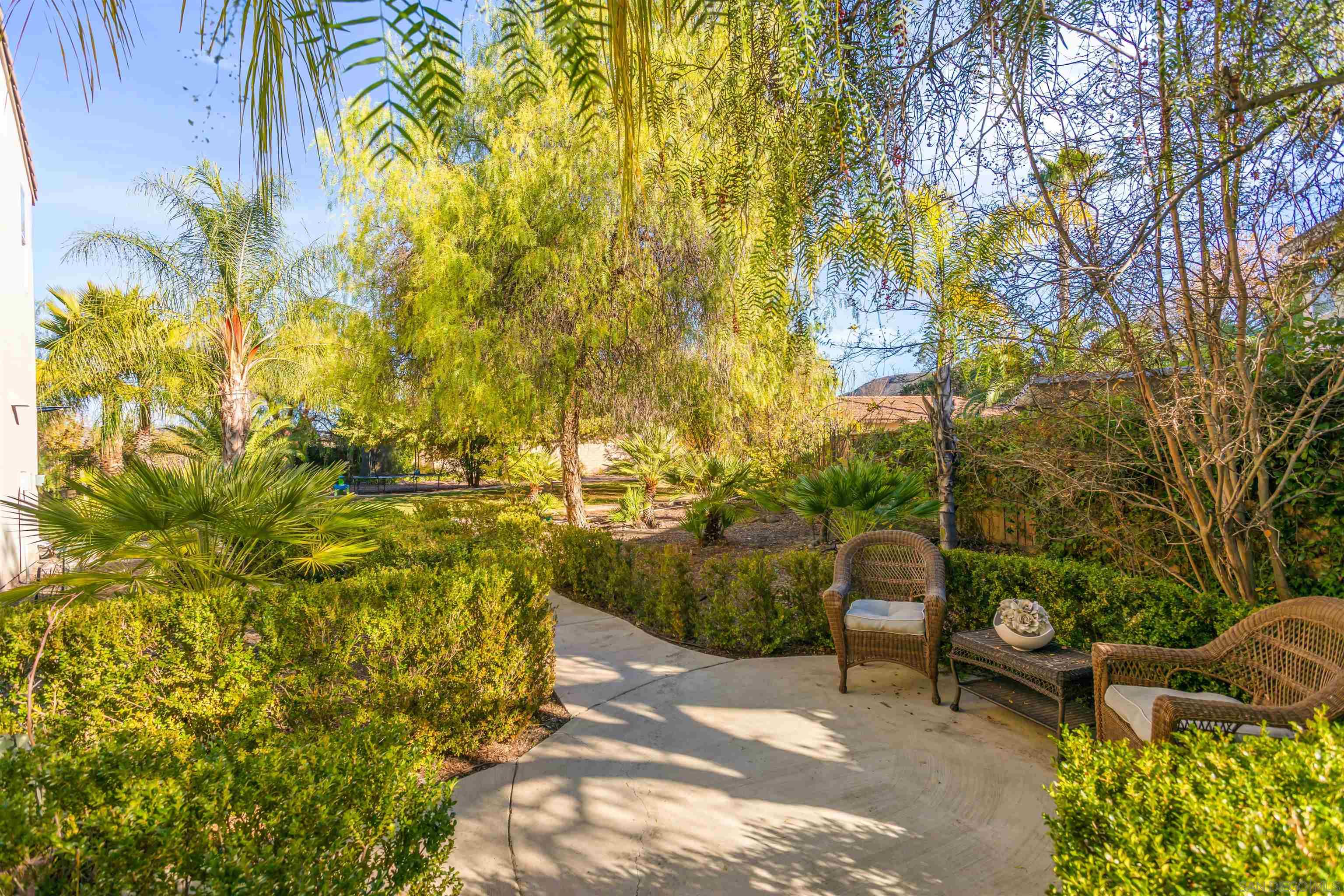 Detail Gallery Image 6 of 64 For 32724  Salvia Cir, Winchester,  CA 92596 - 5 Beds | 4/1 Baths