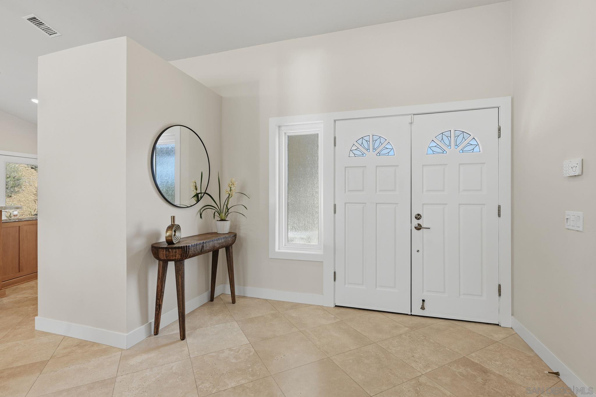 Detail Gallery Image 7 of 75 For 2742  Glasgow Dr, Carlsbad,  CA 92010 - 4 Beds | 3/1 Baths