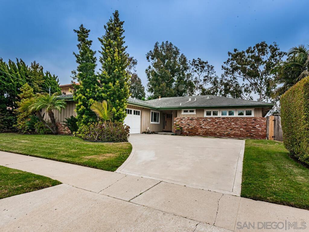 Detail Gallery Image 2 of 41 For 3269  Wellesly Ave, San Diego,  CA 92122 - 3 Beds | 3 Baths