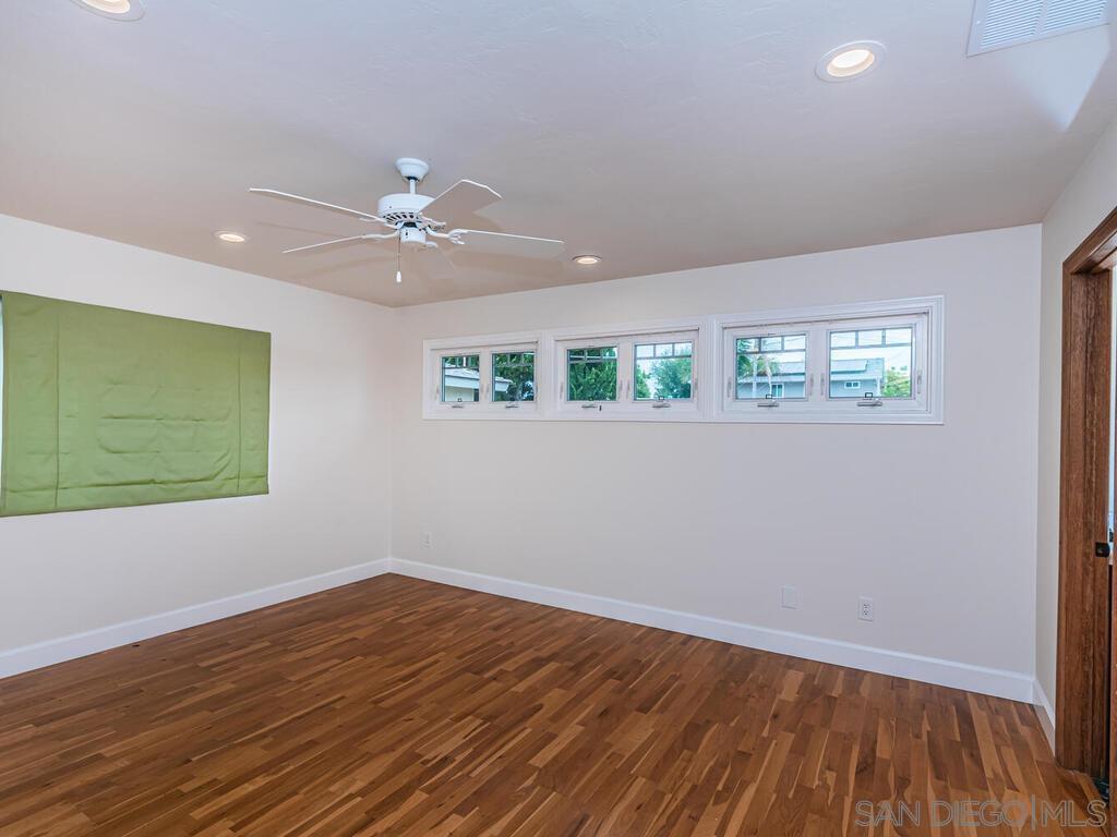 Detail Gallery Image 22 of 41 For 3269  Wellesly Ave, San Diego,  CA 92122 - 3 Beds | 3 Baths