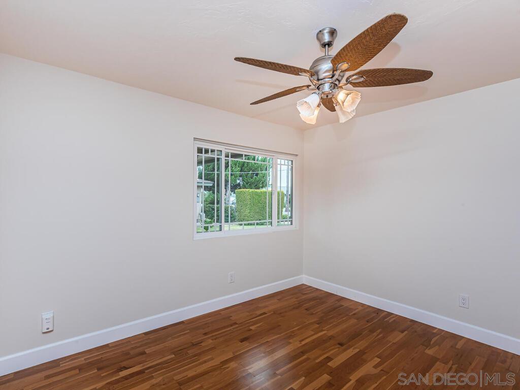 Detail Gallery Image 9 of 41 For 3269  Wellesly Ave, San Diego,  CA 92122 - 3 Beds | 3 Baths