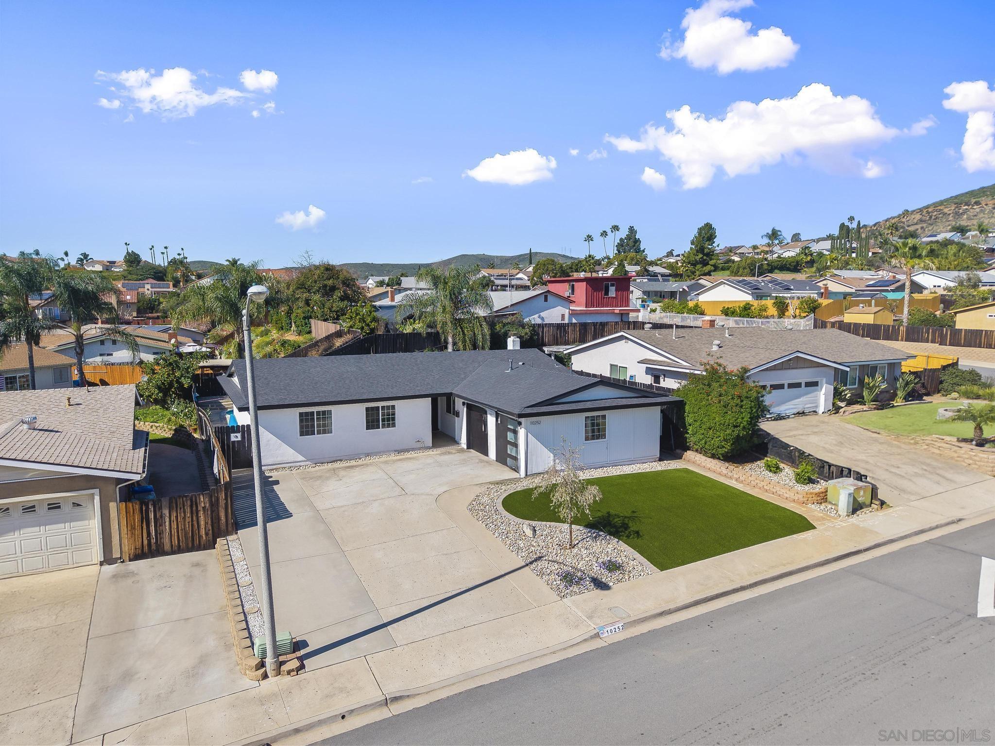 Front Image Thumbnail for SD260003213