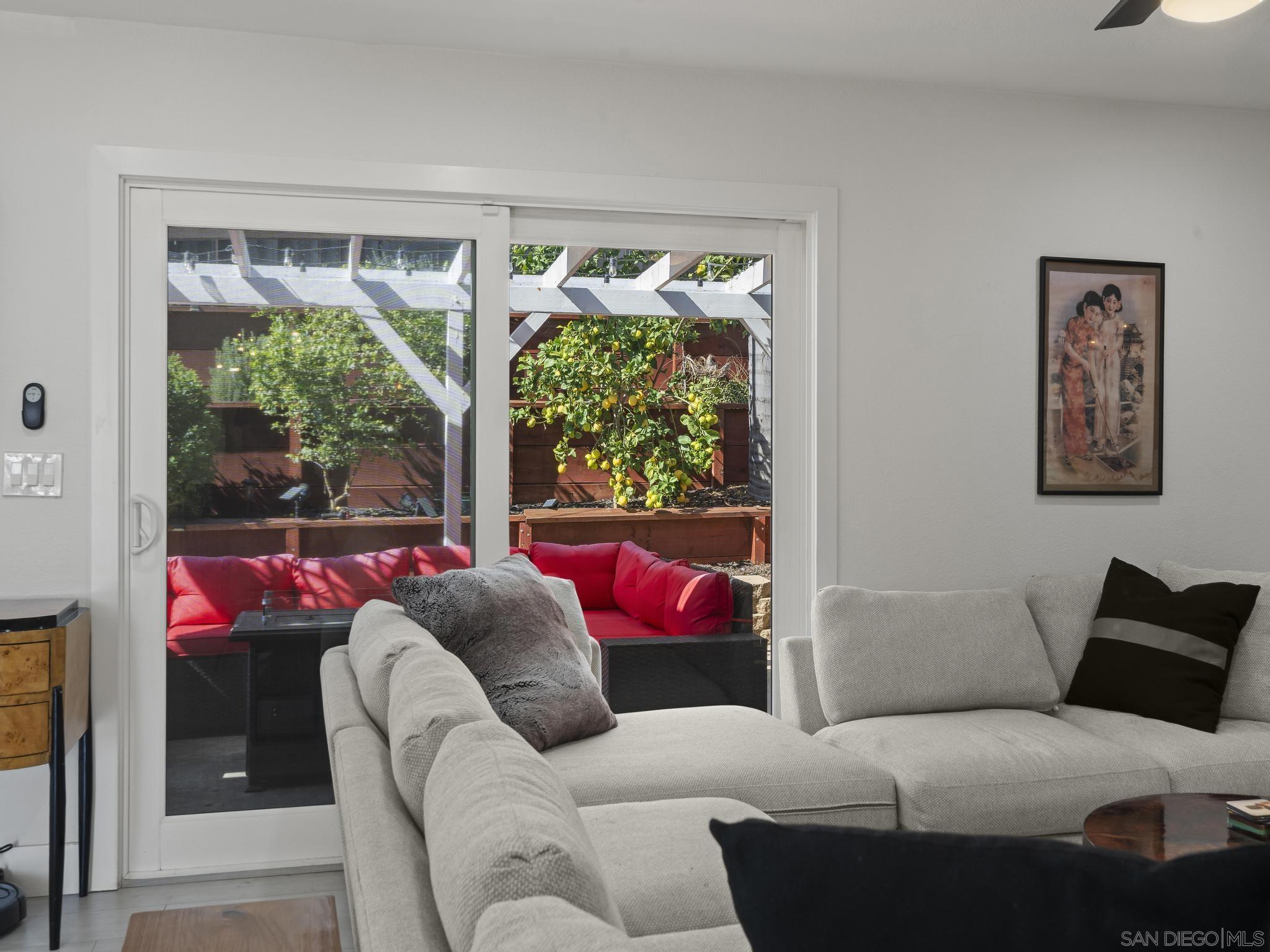 Detail Gallery Image 13 of 33 For 10252  Santana Street, Santee,  CA 92071 - 3 Beds | 2 Baths