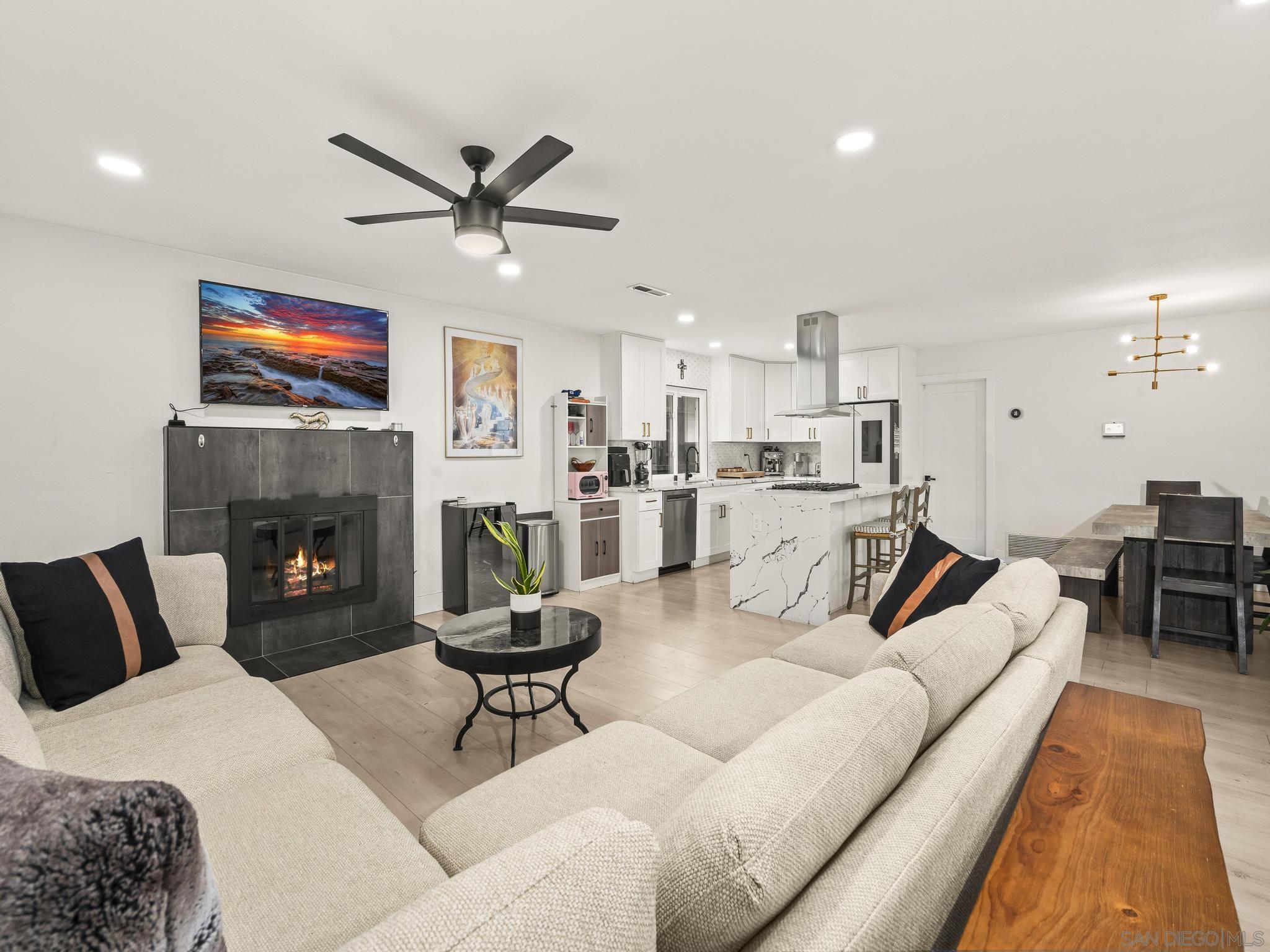 Detail Gallery Image 14 of 33 For 10252  Santana Street, Santee,  CA 92071 - 3 Beds | 2 Baths