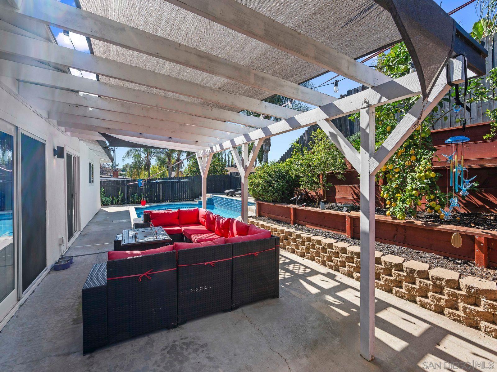 Detail Gallery Image 7 of 33 For 10252  Santana Street, Santee,  CA 92071 - 3 Beds | 2 Baths