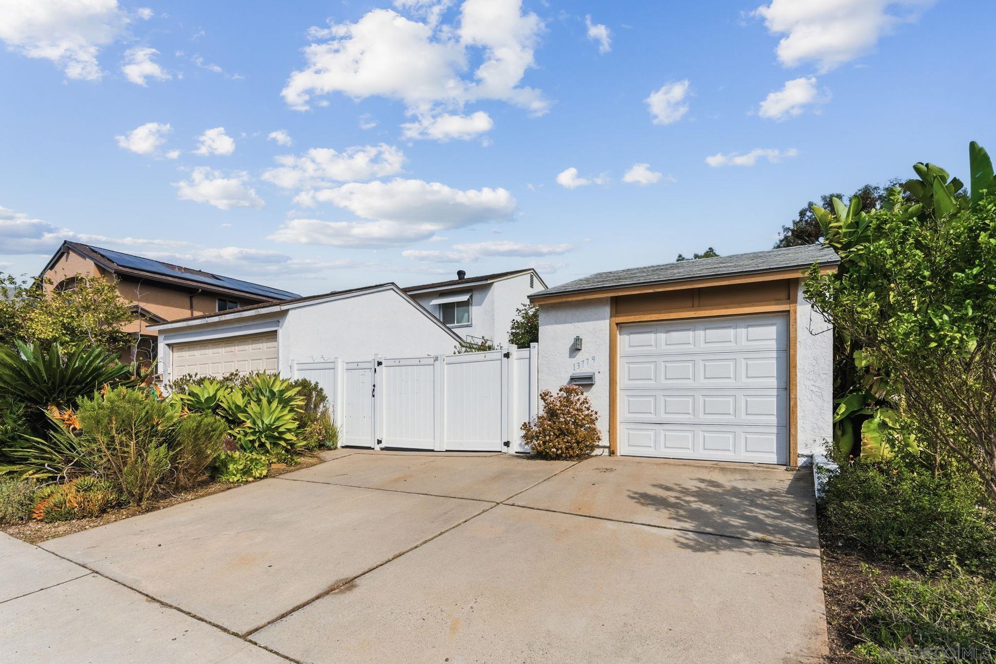 Detail Gallery Image 24 of 30 For 13779  Paseo Cardiel, San Diego,  CA 92129 - 4 Beds | 2 Baths