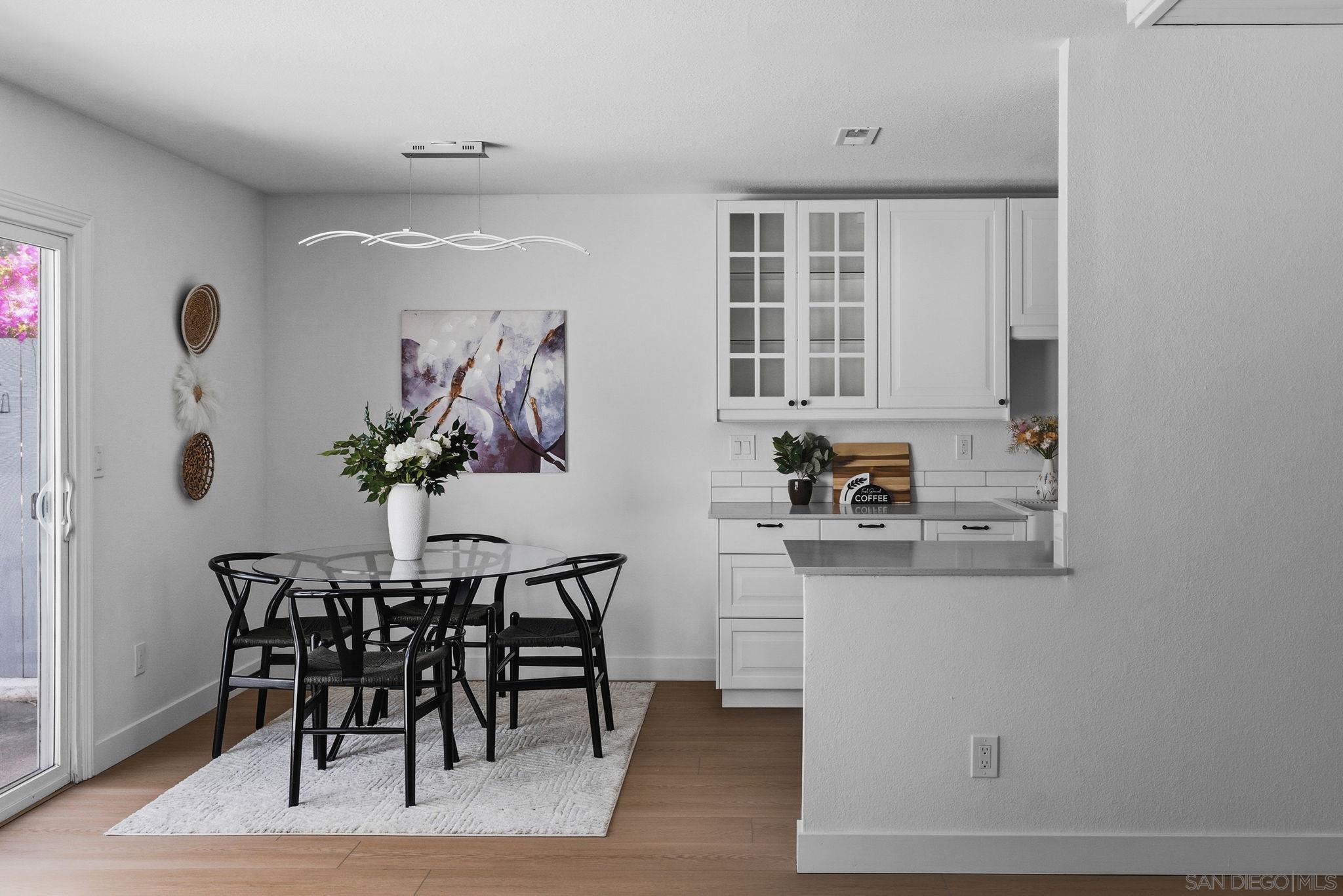 Detail Gallery Image 4 of 30 For 13779  Paseo Cardiel, San Diego,  CA 92129 - 4 Beds | 2 Baths