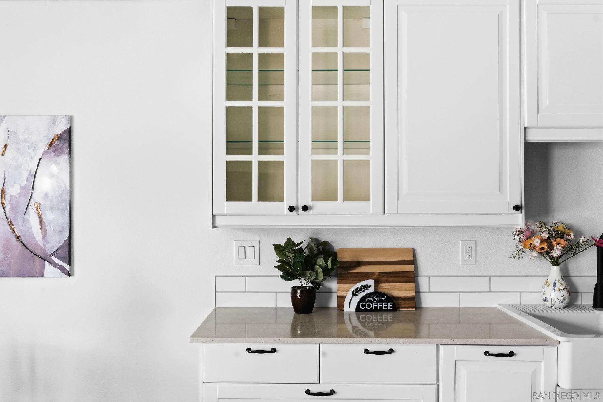 Detail Gallery Image 10 of 30 For 13779  Paseo Cardiel, San Diego,  CA 92129 - 4 Beds | 2 Baths