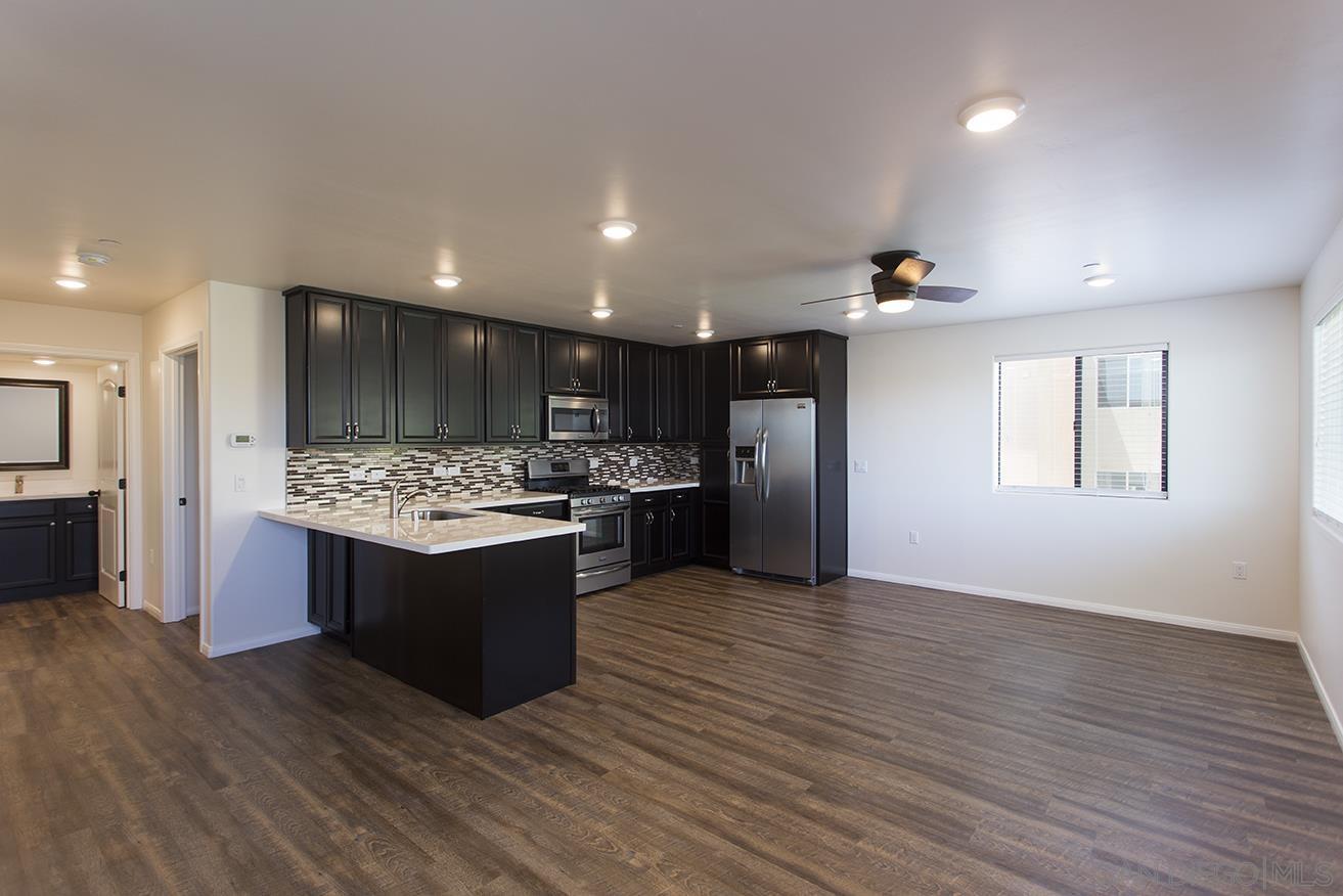 Detail Gallery Image 2 of 6 For 5978  Lauretta Street, San Diego,  CA 92110 - 4 Beds | 3/1 Baths