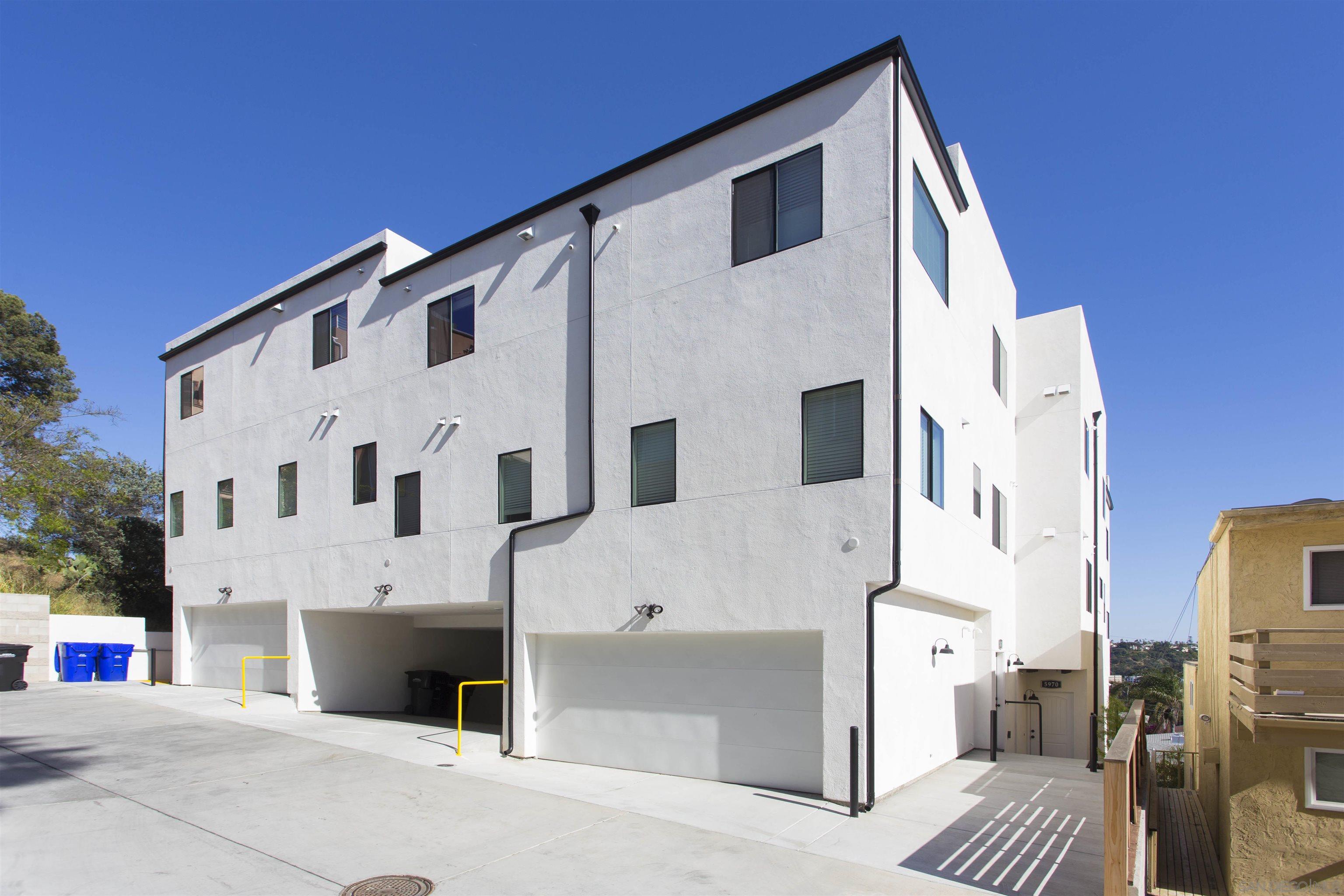 Detail Gallery Image 6 of 6 For 5978  Lauretta Street, San Diego,  CA 92110 - 4 Beds | 3/1 Baths