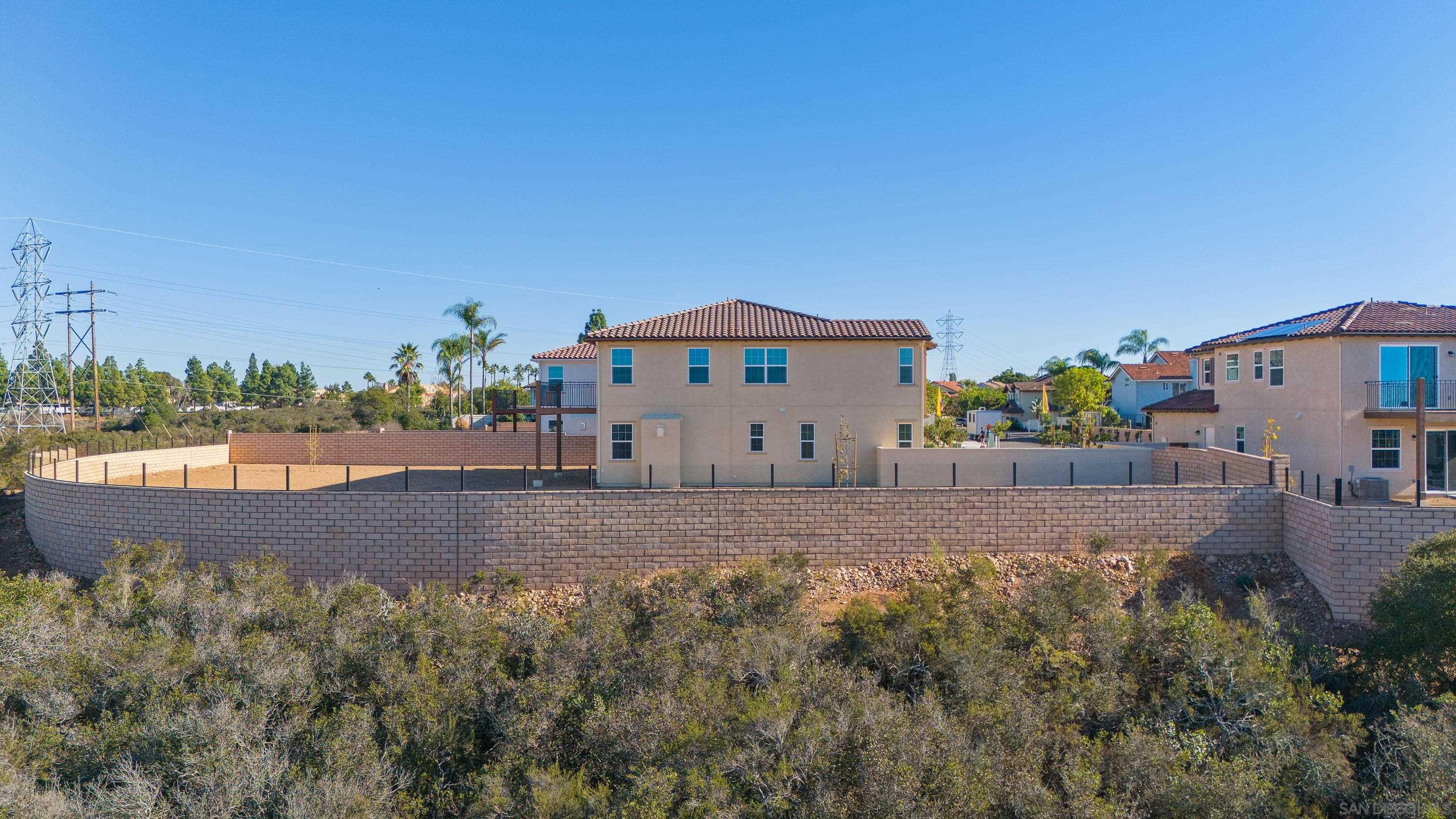 Detail Gallery Image 8 of 12 For 11325  Caminito Rodar, San Diego,  CA 92126 - 6 Beds | 4/1 Baths