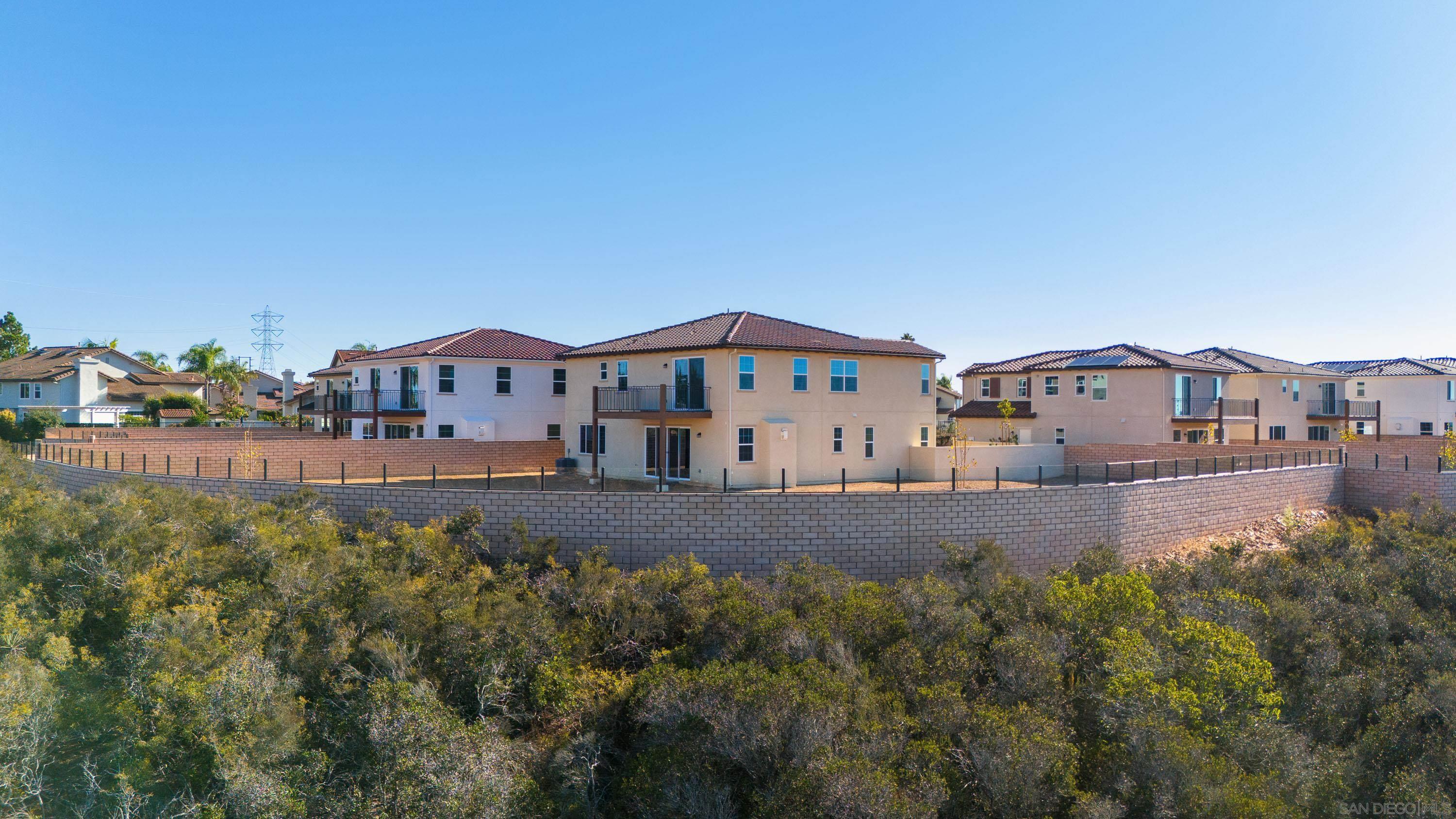 Detail Gallery Image 9 of 12 For 11325  Caminito Rodar, San Diego,  CA 92126 - 6 Beds | 4/1 Baths