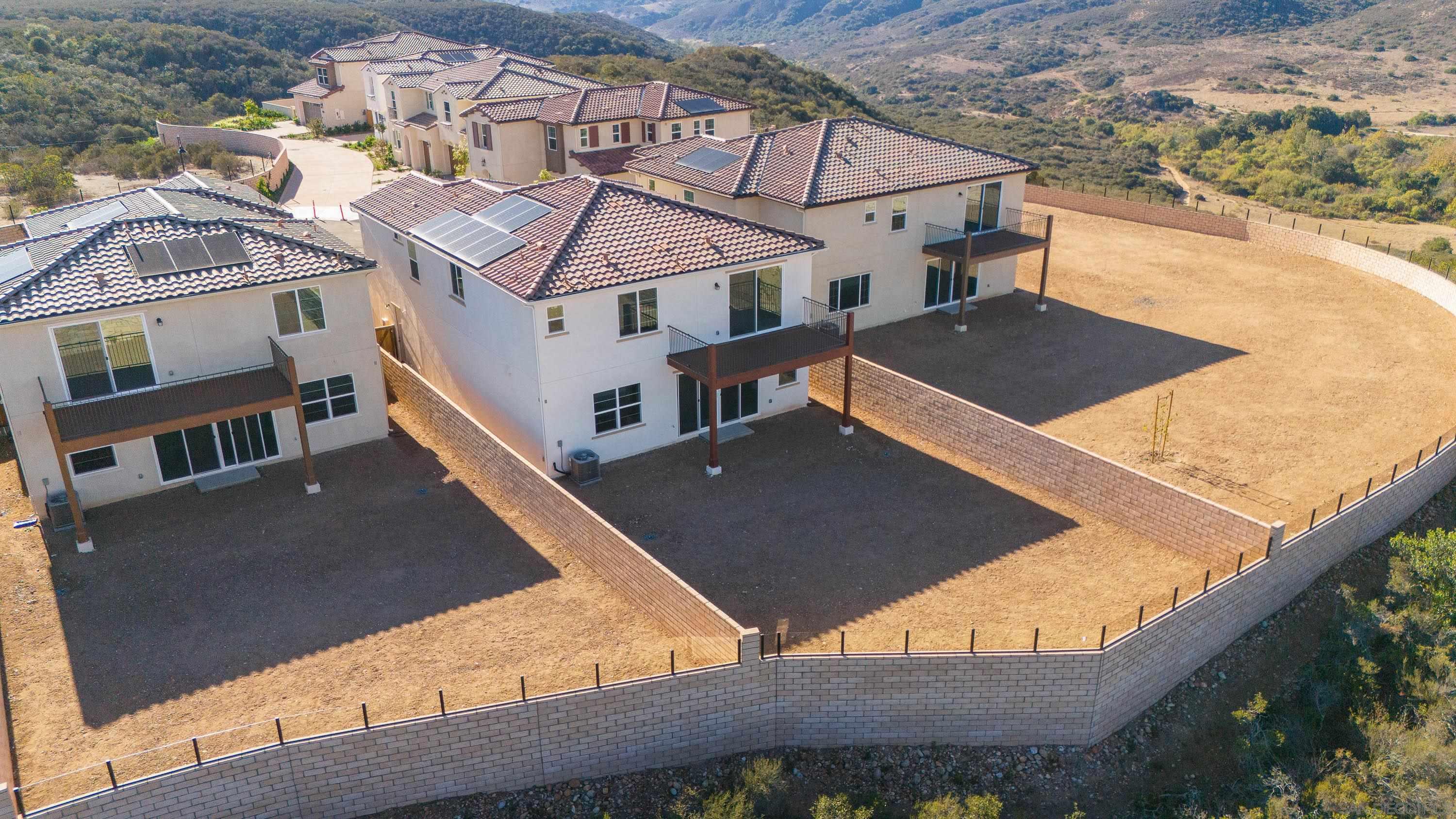 Detail Gallery Image 5 of 12 For 11319  Caminito Rodar, San Diego,  CA 92126 - 4 Beds | 4/1 Baths