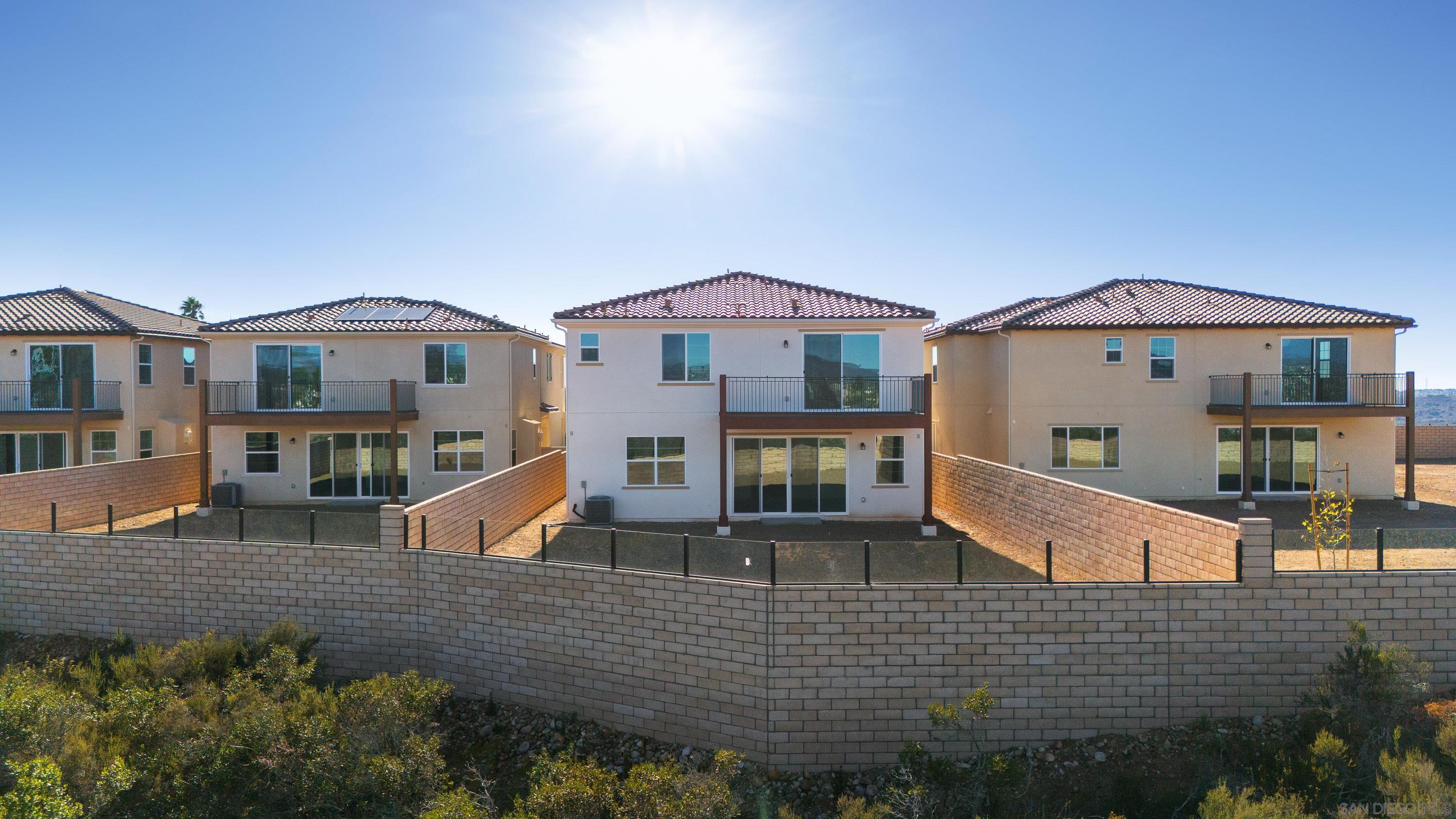 Detail Gallery Image 9 of 12 For 11319  Caminito Rodar, San Diego,  CA 92126 - 4 Beds | 4/1 Baths