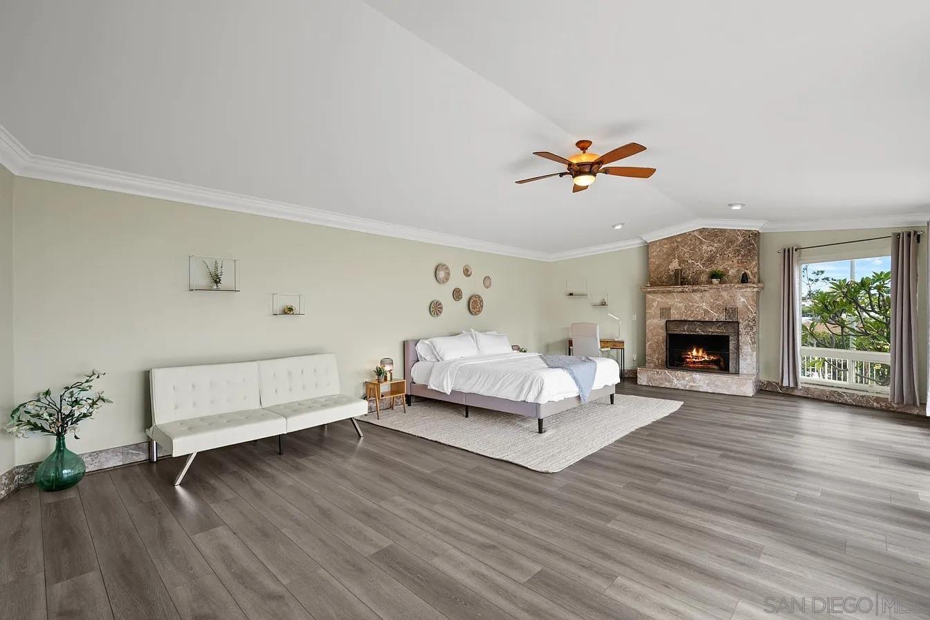 Detail Gallery Image 3 of 27 For 5432  Candlelight Drive, La Jolla,  CA 92037 - 5 Beds | 3 Baths