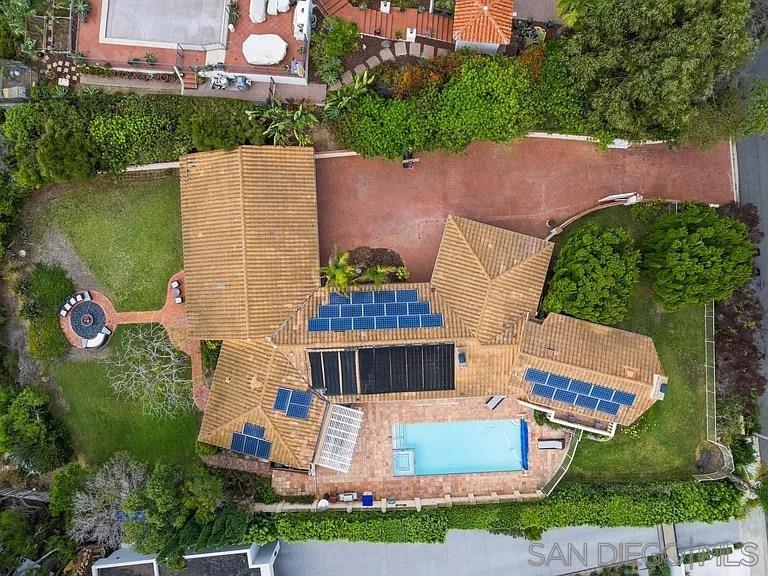 Detail Gallery Image 24 of 27 For 5432  Candlelight Drive, La Jolla,  CA 92037 - 5 Beds | 3 Baths