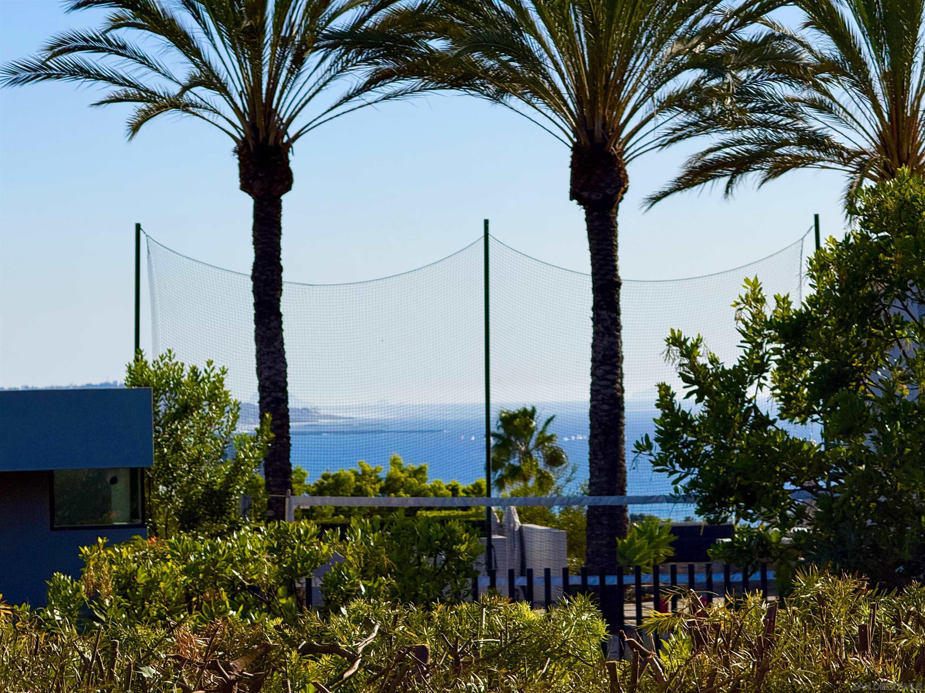 Detail Gallery Image 4 of 27 For 5432  Candlelight Drive, La Jolla,  CA 92037 - 5 Beds | 3 Baths