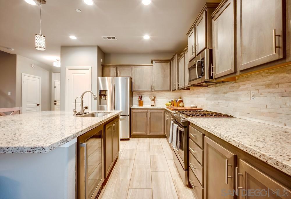 Detail Gallery Image 21 of 67 For 24690  Hidden Hills Dr, Menifee,  CA 92584 - 4 Beds | 3 Baths