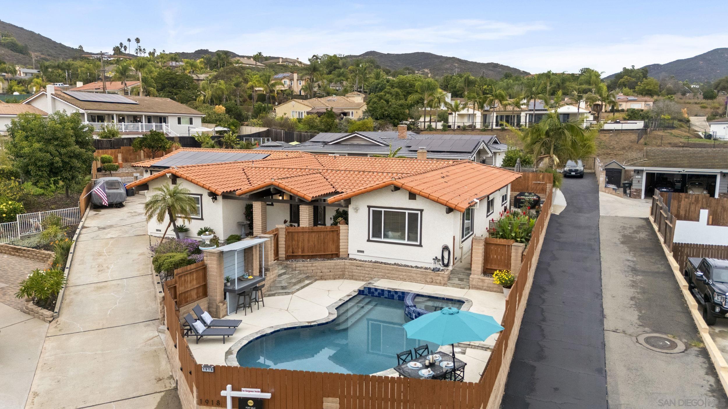 Front Image Thumbnail for SD260003233