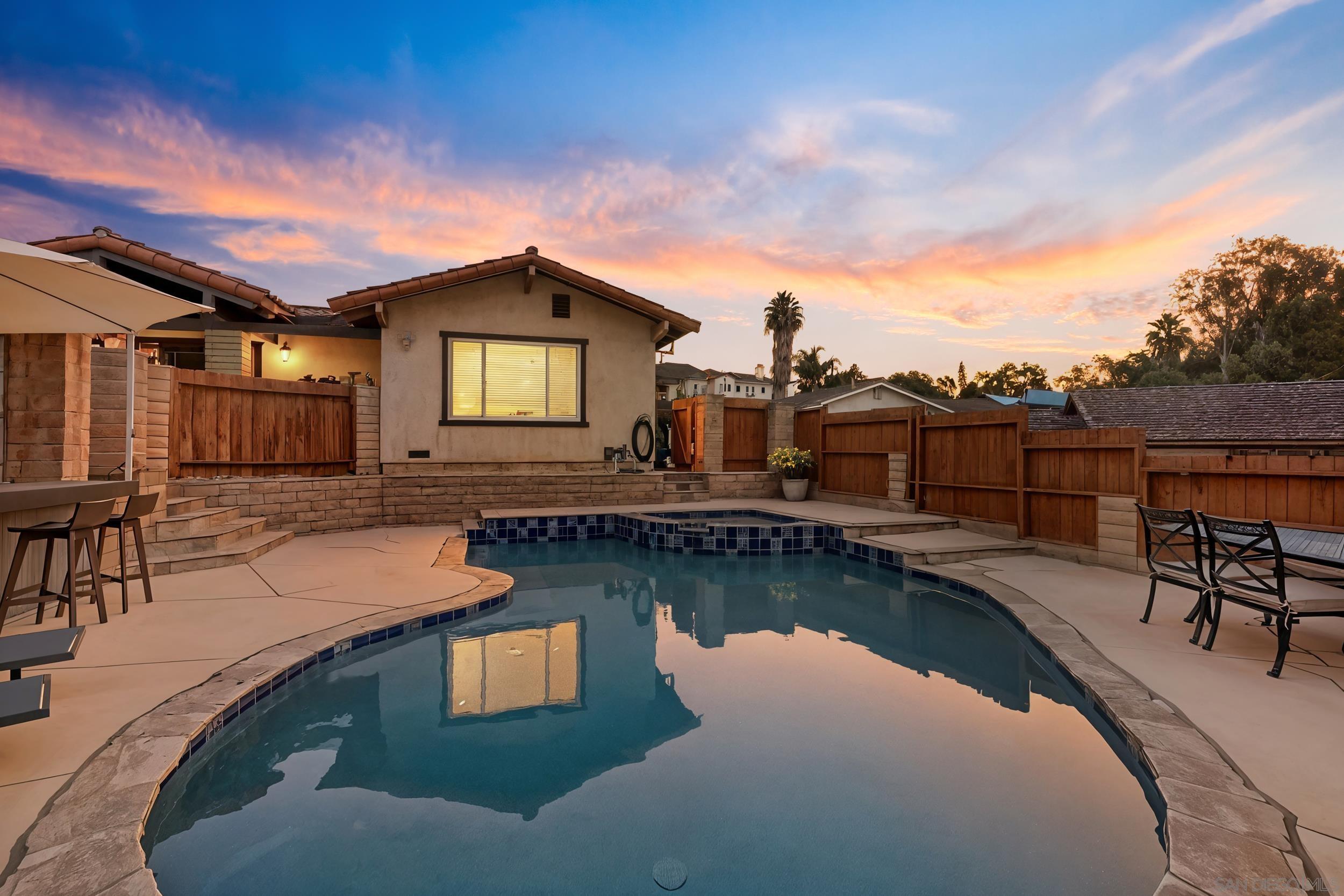 Detail Gallery Image 36 of 54 For 1918  Odell Cir, Vista,  CA 92084 - 3 Beds | 2/1 Baths