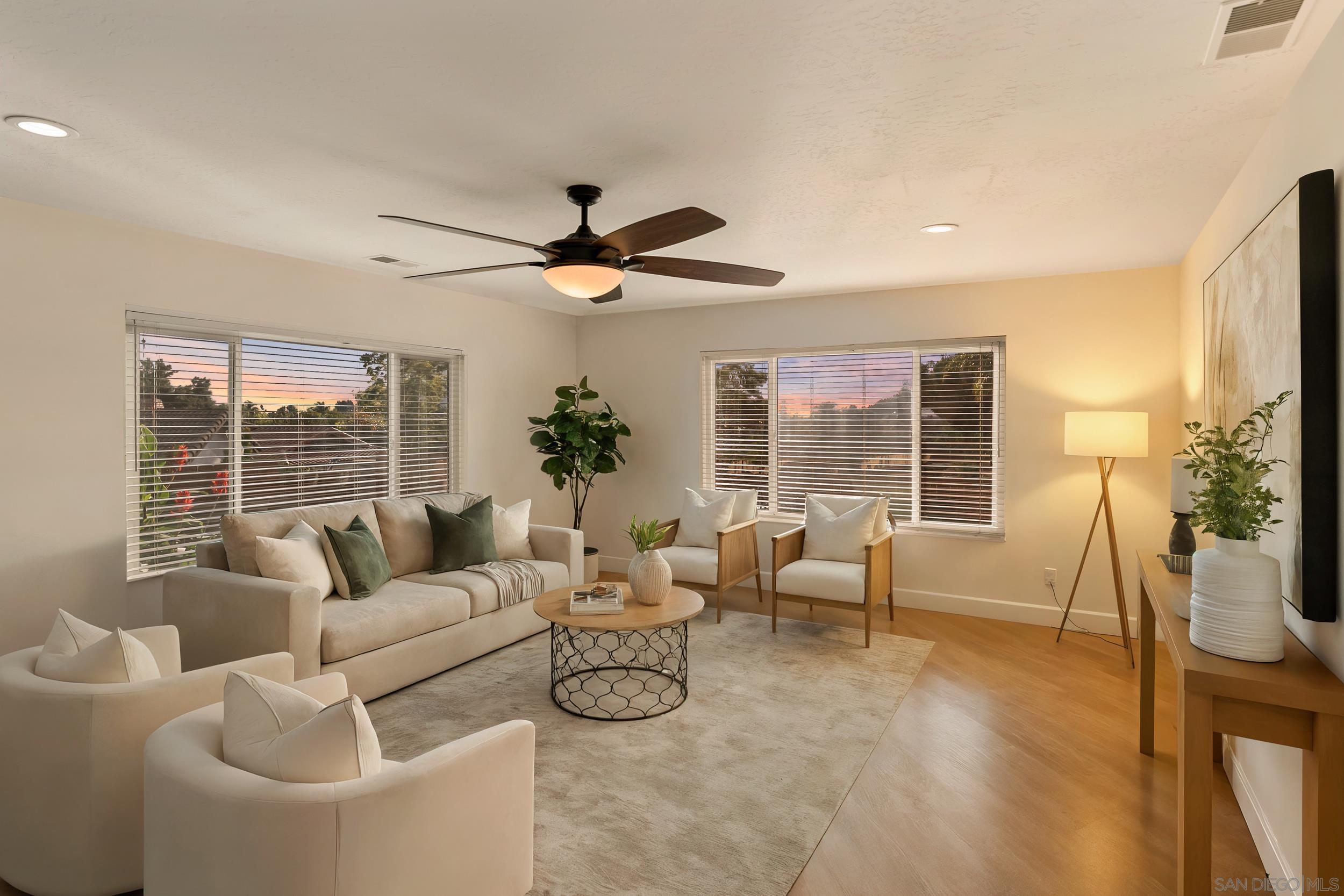 Detail Gallery Image 5 of 54 For 1918  Odell Cir, Vista,  CA 92084 - 3 Beds | 2/1 Baths